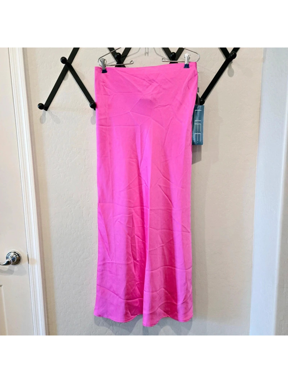 LIFE Womens Hot Pink Long Silky Skirt Large NWT
